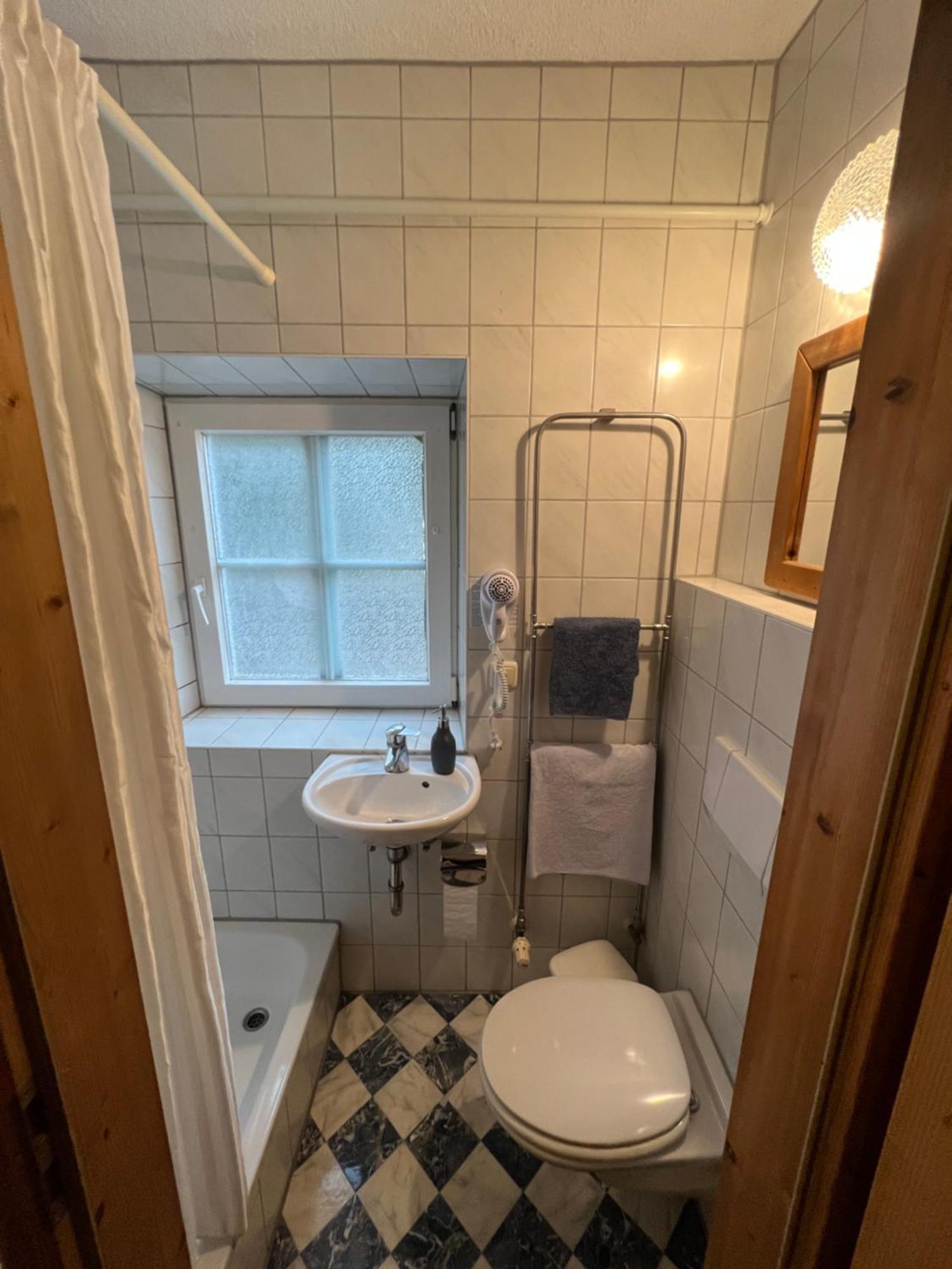 Gasthaus Zur Post Waal Eksteriør billede